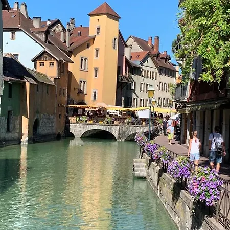 Blue * Annecy